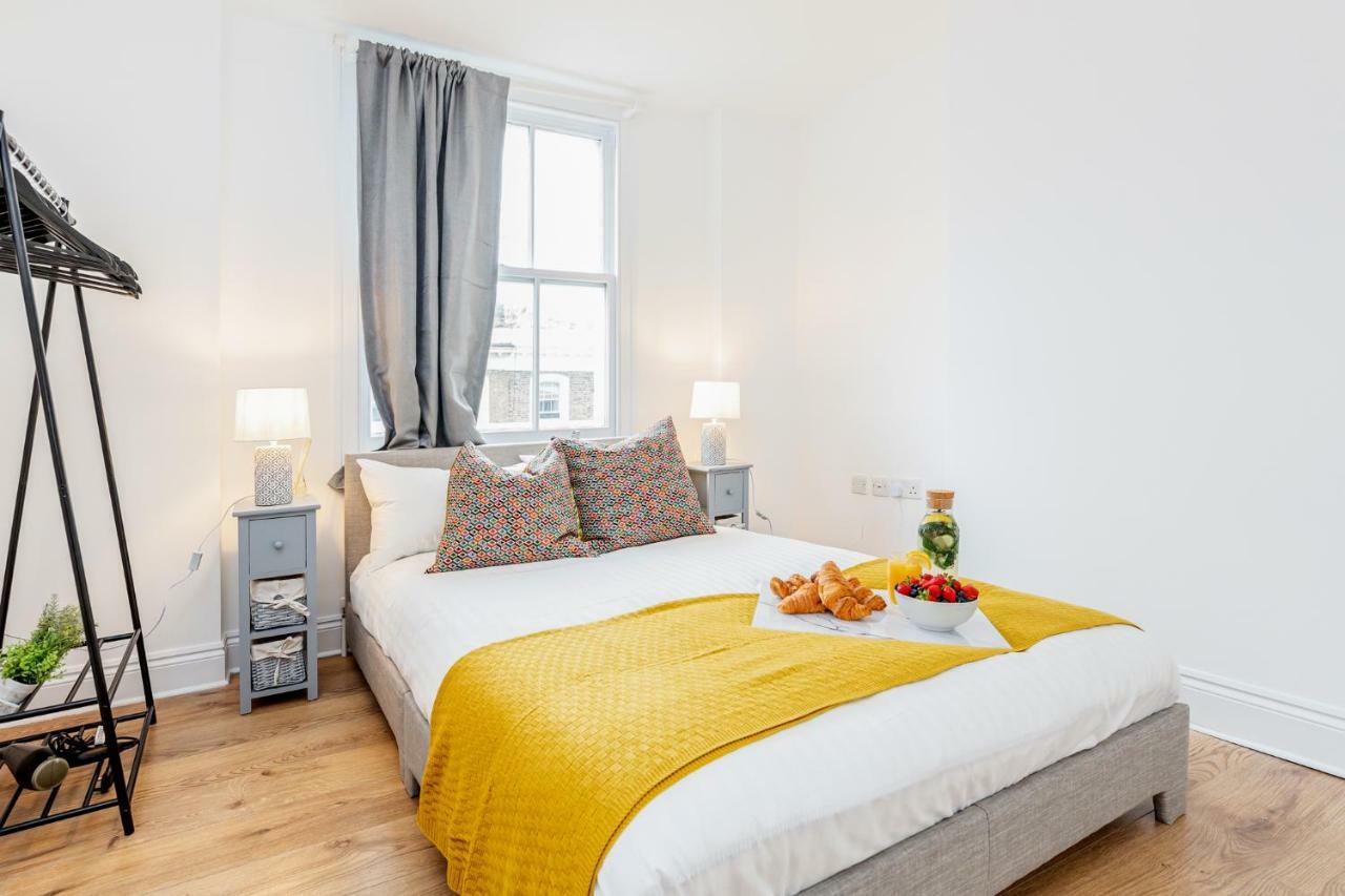 Bright & Spacious 4Beds Home - Kensington High Street-Olympia Londen Buitenkant foto