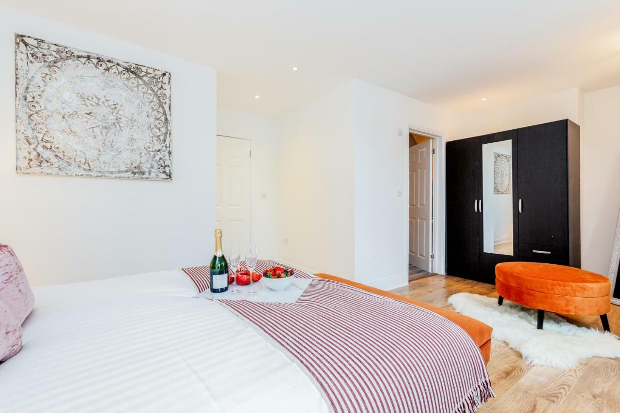 Bright & Spacious 4Beds Home - Kensington High Street-Olympia Londen Buitenkant foto