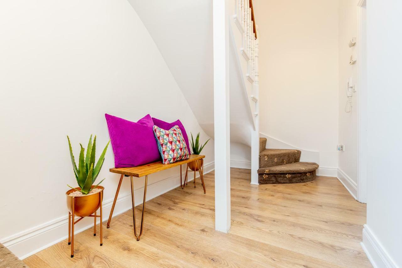 Bright & Spacious 4Beds Home - Kensington High Street-Olympia Londen Buitenkant foto